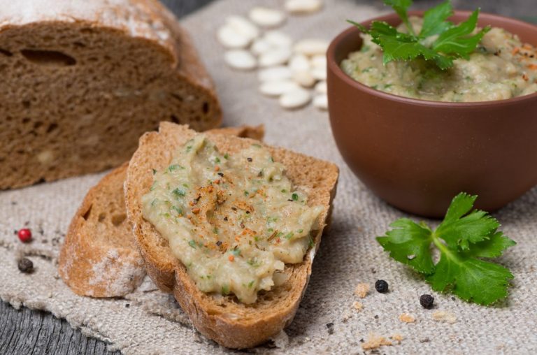 Паштет из фасоли с грибами